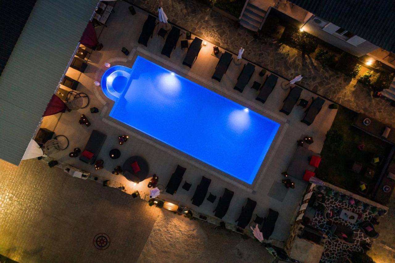 Villa Corali Apartments Sea Breath & Pool Amoudi Exteriör bild